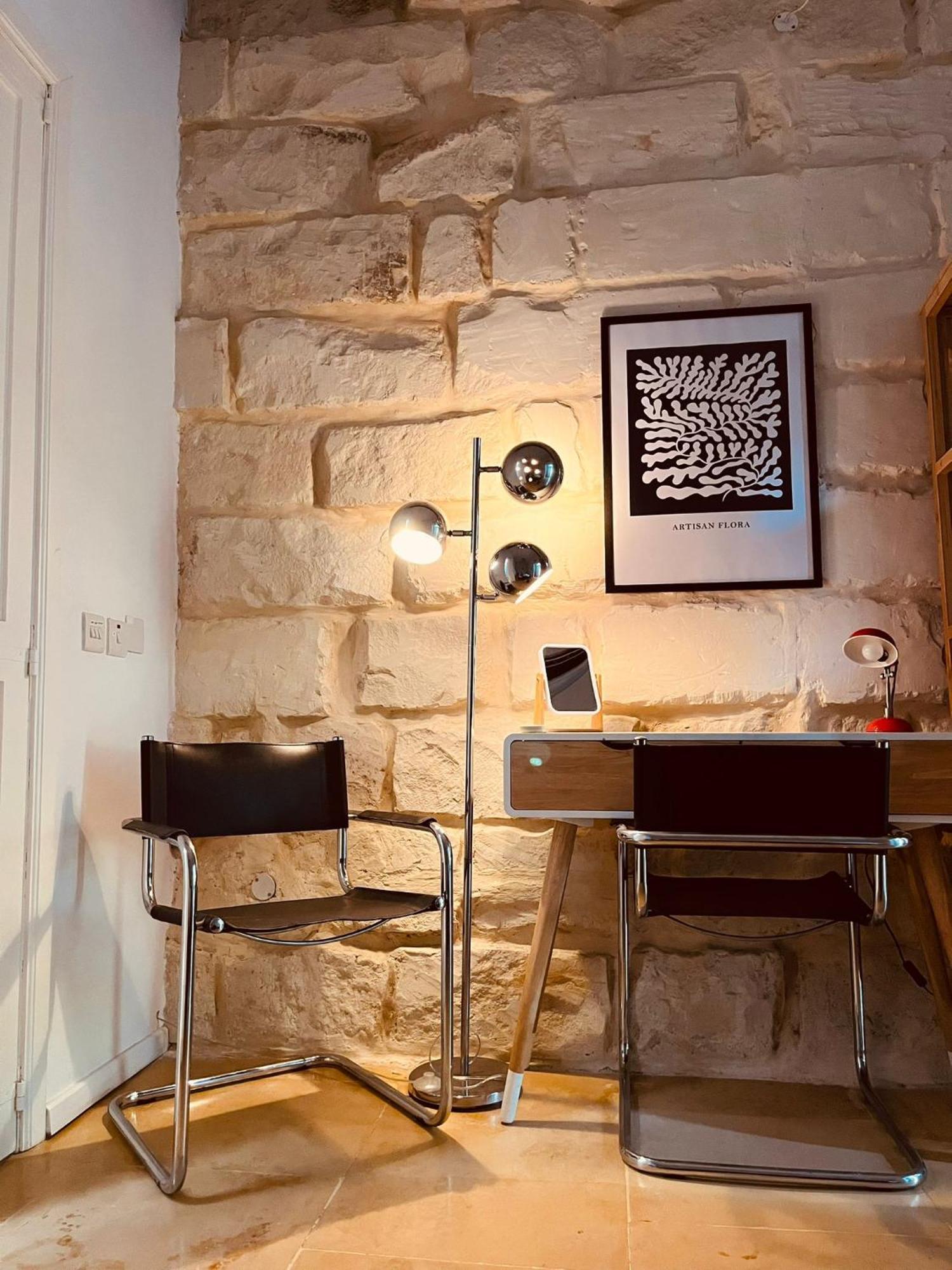 130, One Of A Kind - A Luxury Eclectic Home Tarxien Exteriör bild